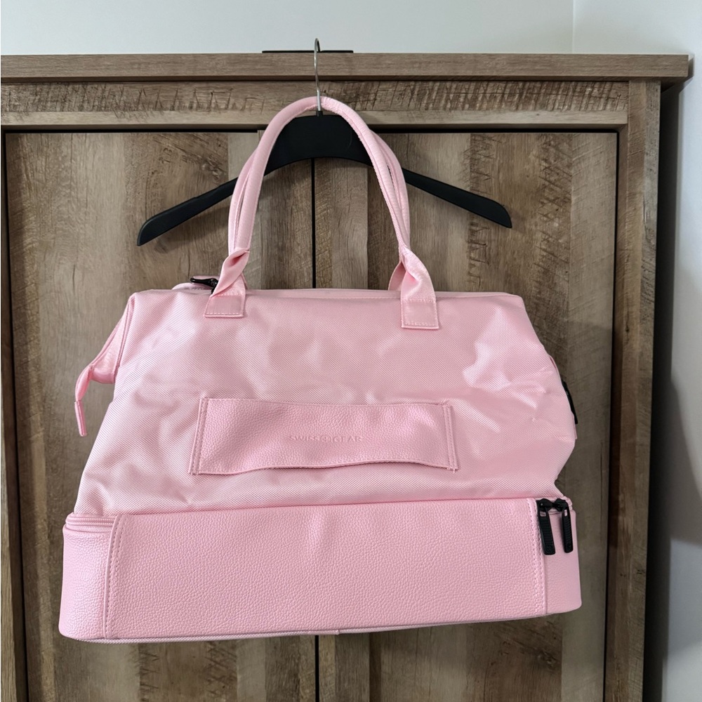SwissGear Pink Travel Duffel Bag - Picture 5 of 13